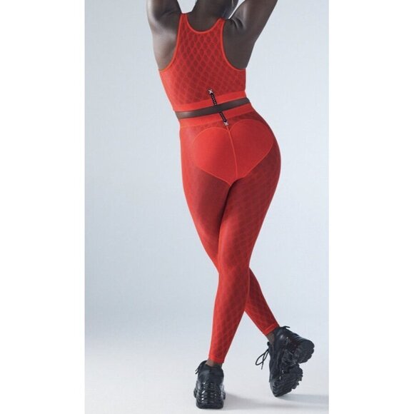 Savage X Fenty Run 2 You Tank & Mesh High Waist Leggings Set Red XL 14/16 NWT - Picture 4 of 12